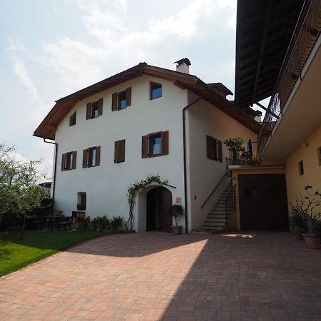 Ferienwohnungen Luggin Caldaro Exterior photo